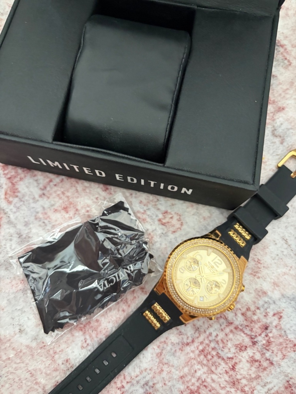 Invicta pro driver watch - Picture 7 of 7
